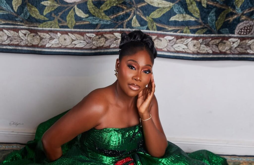 LadyBeellionaire Fashion Nigeria - Stories